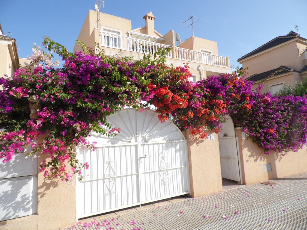 Villa La Zenia, Private Pool, 10Min Walk To La Zenia Beach, For 6 People Oriola  Exterior foto