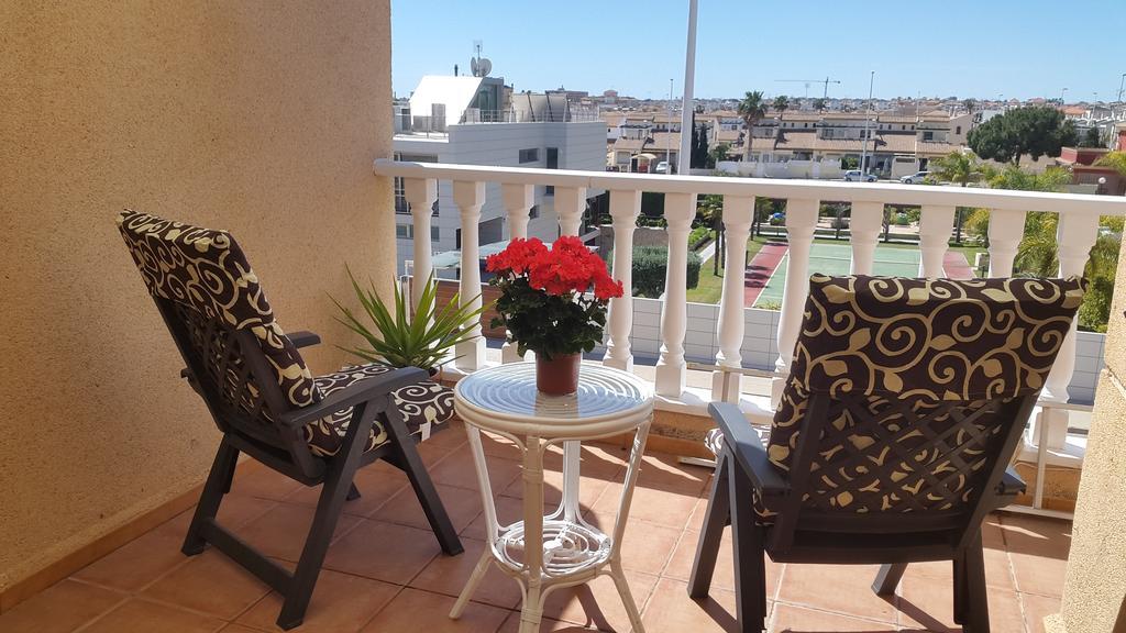 Villa La Zenia, Private Pool, 10Min Walk To La Zenia Beach, For 6 People Oriola  Exterior foto